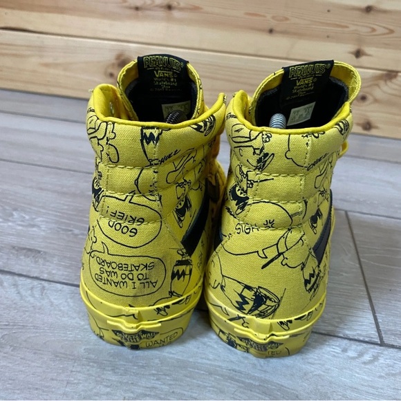 Vans x Peanut High Top Yellow Black Sneakers, Charlie Brown - Size 6 - Picture 6 of 9